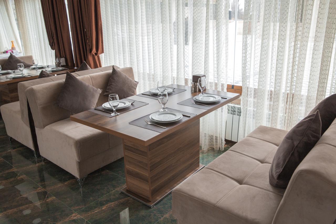 Semeni Hotel & Restaurant Mingacsevir Kültér fotó