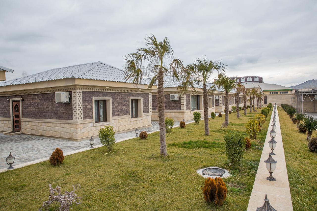 Semeni Hotel & Restaurant Mingacsevir Kültér fotó